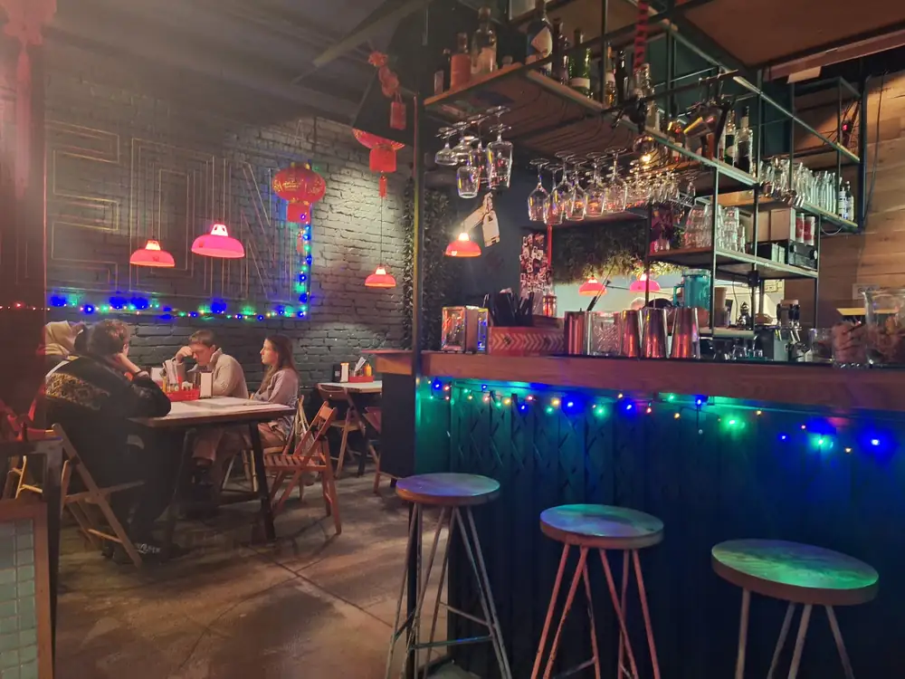 Bar